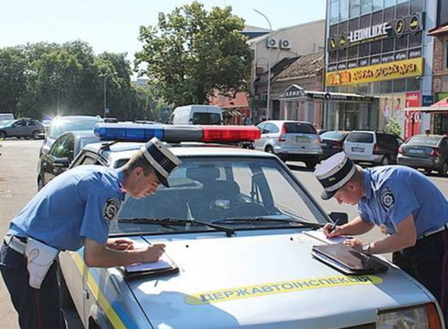 Як «мажорів» та «оленів» стражі доріг разом із медійниками ловили!