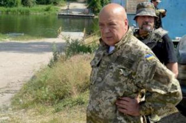 Як екс-губернатор Закарпаття лоскоче нерви «ДНРівцям» (ФОТО) 