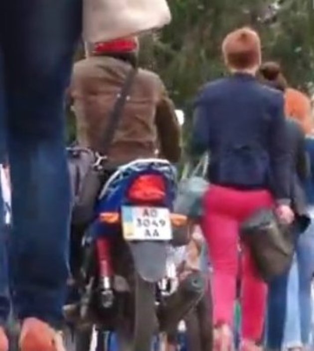 «Байкери» вже лінуються доїхати до транспортного переходу через річку! (ВІДЕО)