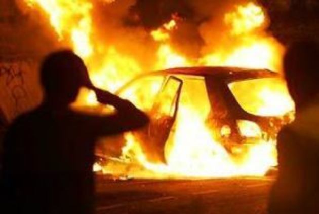 Старенький ВАЗ гасили два відділення вогеборців