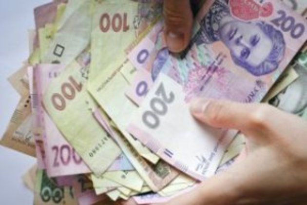 «Домовитися» із закарпатськими суддями буде важче: «рішалу»-посередника «взяли» правоохоронці

