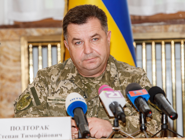 Полторак шокований, що на Закарпатті за 8 років не збудовано жодного квадратного метра житла для військових!