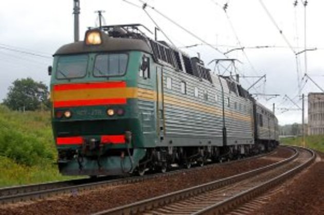Поїзд «Ужгород-Київ» збив людину