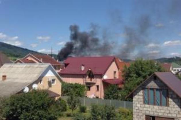 На Закарпатті «високі воюючі сторони банально не поділили контрабас»