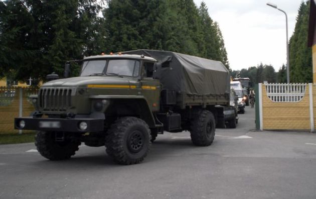 Міліція в розпачі, що керівництво правосекторівців досі не може визначитися, як діяти далі...