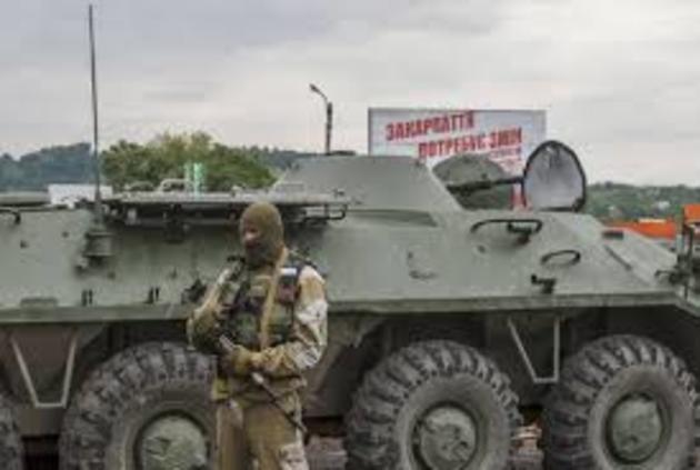 Слідчі СБУ допитують затриманих у Мукачеві