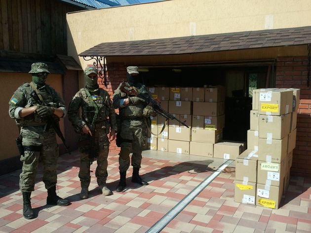 Три десятки ртутних детонаторів знайшли під час обшуку прикордонники Закарпаття (ВІДЕО)