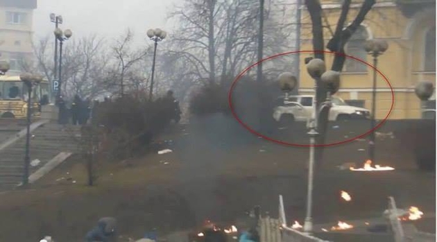 «Люди в чорному» з Майдану сьогодні полюють на хлопців з ПС? (ВІДЕО)