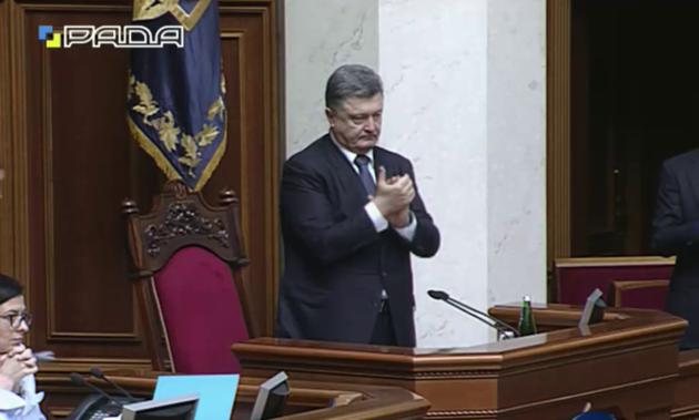 Порошенко очікує подальших пропозицій щодо наведення порядку на Закарпатті