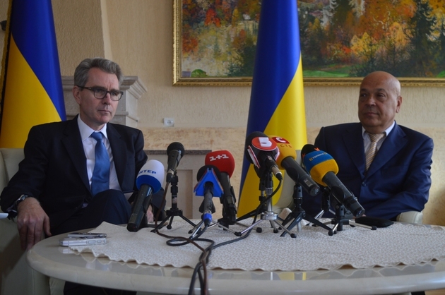 Що робити з Правим сектором — вирішувати керівництву України (ВІДЕО)
