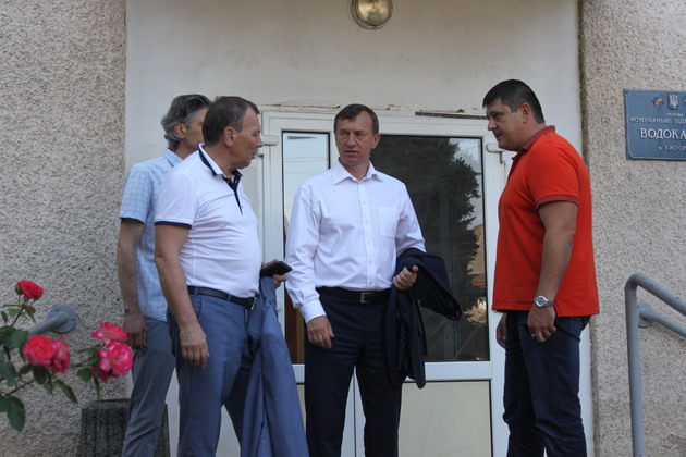 Ужгородських абонентів обслуговуватимуть 10 працівників міськводоканалу (ФОТО, ВІДЕО)