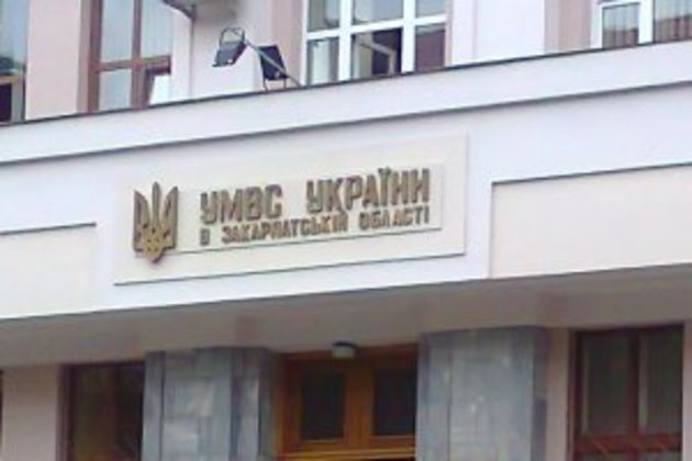 Закарпатець ховав нелегалів у гаражі