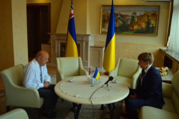 Геннадій Москаль готовий особисто зустрічати кожного потенційного інвестора при вході в ОДА!