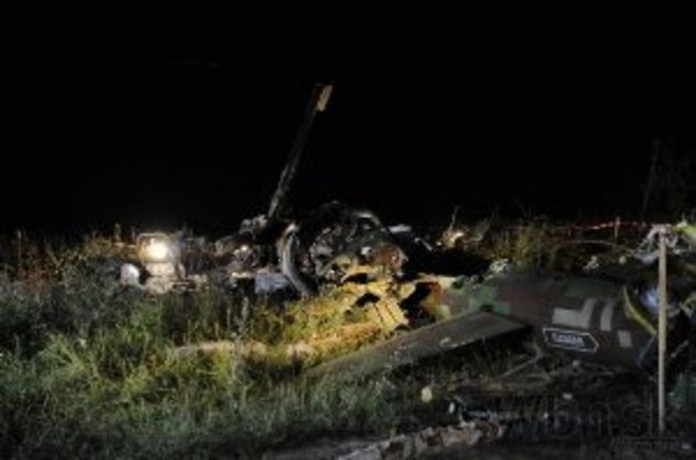 Поблизу Закарпаття розбився вертоліт із військовими (ФОТО)