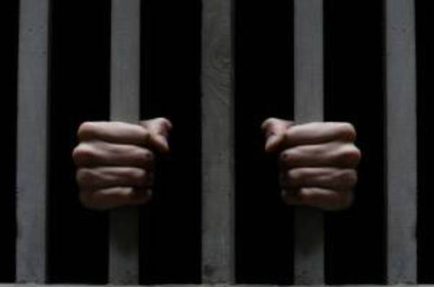 На Рахівщині двоє братів-зеків пограбували та зґвалтували працівницю бару