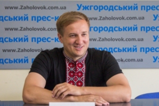 Учасник «Голосу країни» Іван Пилипець: Я приїду, повний багажник вина привезу, кажу «се – причастя»