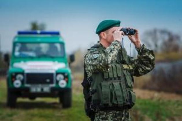 Щоб потрапити до омріяного Євросоюзу, нелегали пробують підкупити закарпатських прикордонників 