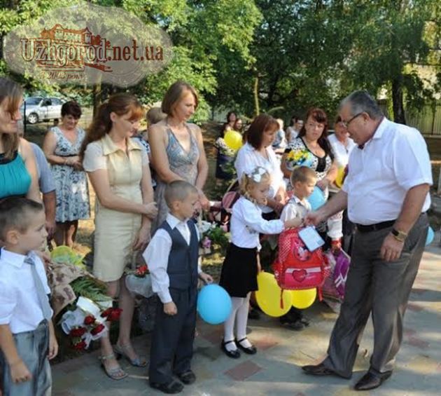 Народний обранець сьомого скликання не забуває про рідну школу на Ужгородщині (ФОТО)