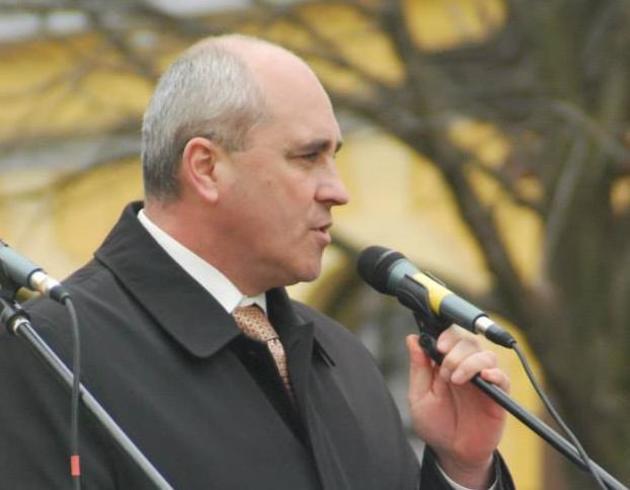 Спочатку з влади погнали, а потім посадили в керівне освітянське крісло!