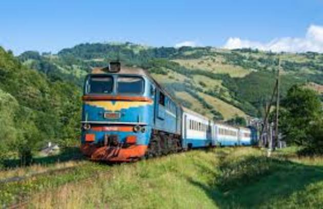 Карпатські потяги травмують все більше народу