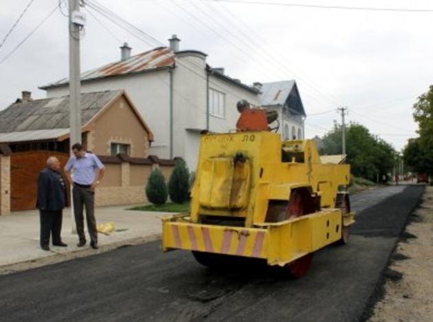 У селищі в Карпатах відновлять 456 метрів дорожнього покриття
