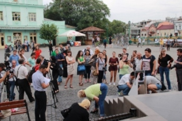 Закарпатські журналісти акцією віддали належне та вшанували пам’ять загиблих журналістів (ФОТО)