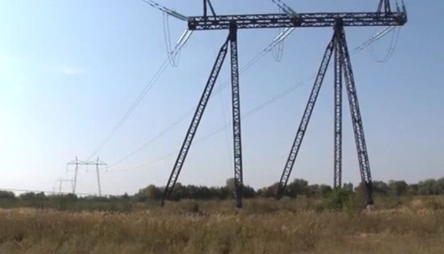 Високовольтні лінії несуть нам світло і ...смерть! (ВІДЕО)