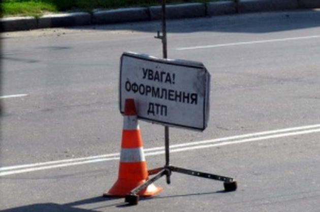 На Хустщині дитина потрапила під колеса легковика