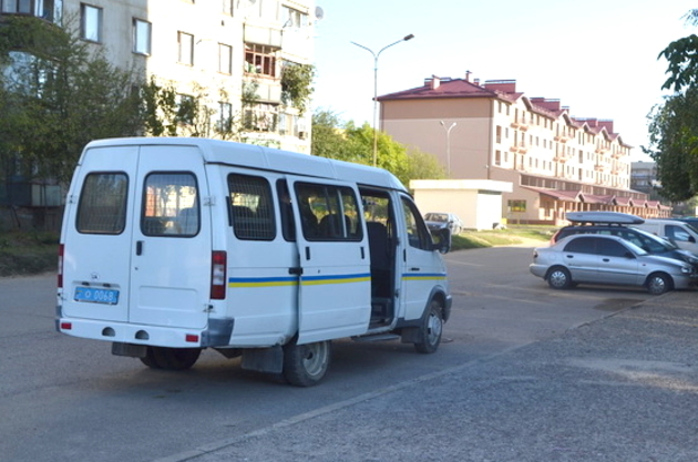 Жінка злякалася вибухівки у своїй іномарці!