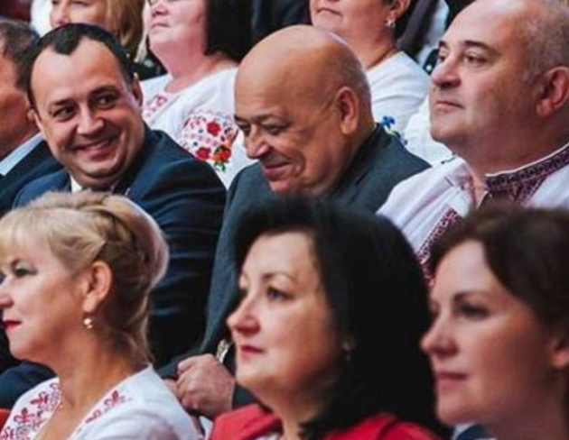 Щоб із ваших облич не сходили посмішки, як у цих політиків! (ФОТО)