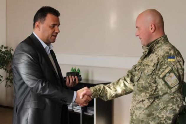 Михайло Рівіс передав бійцям 128 бригади американське спецобладнання (ФОТО)