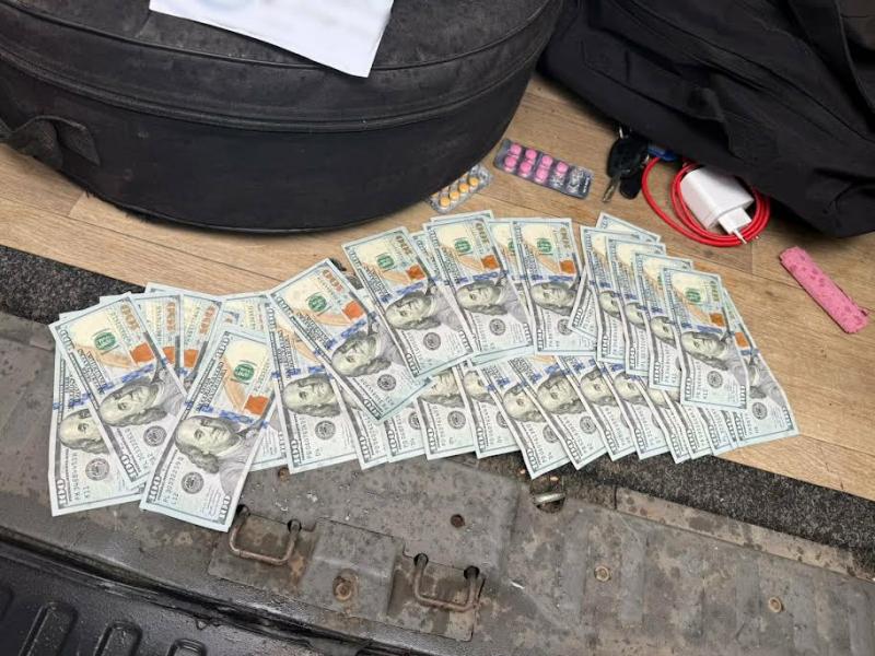 Правоохоронці задокументували факт спроби підкупу військовослужбовця Мукачівського прикордонного загону