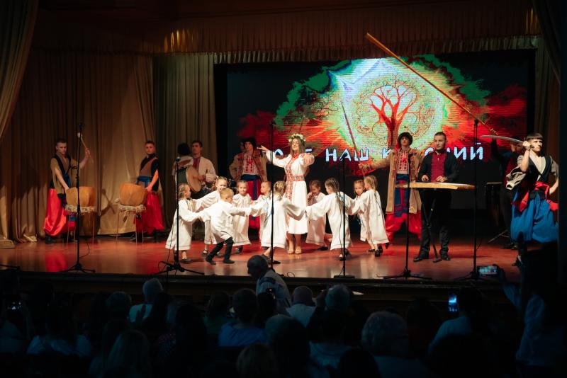 Викладачі та студенти Академії культури і мистецтв влаштували грандіозний концерт в Ужгороді