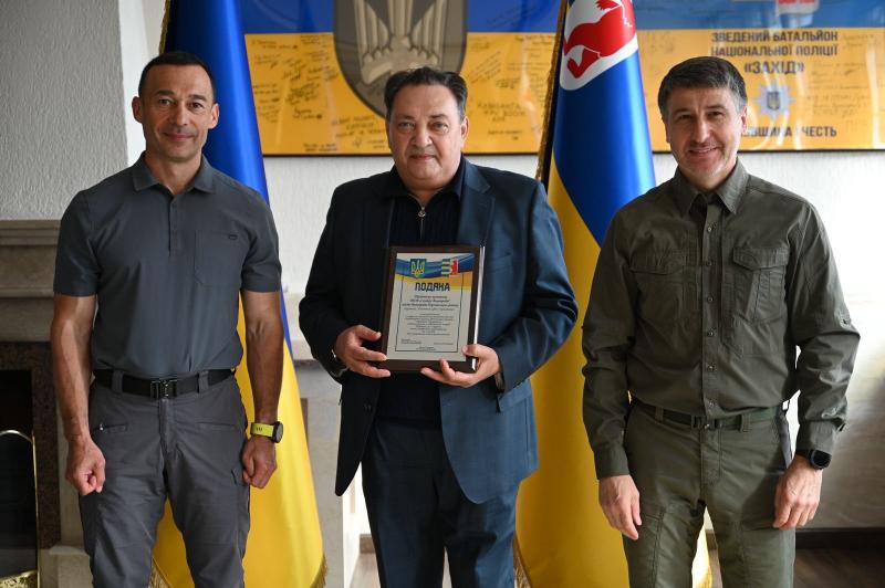 У Закарпатській ОВА відзначили працівників легкої промисловості