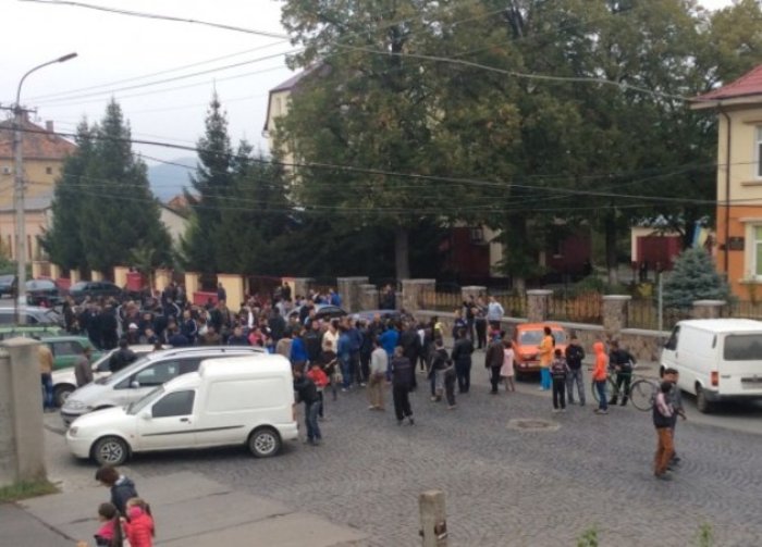 Якби не озброєні автоматами міліціонери, вбивці б уже розпрощалися з життям!