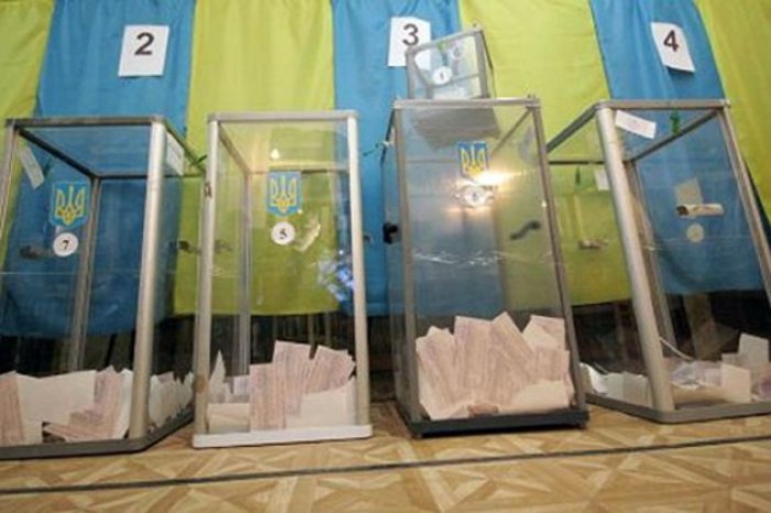 Результати місцевих виборів визначать, коли будуть парламентські