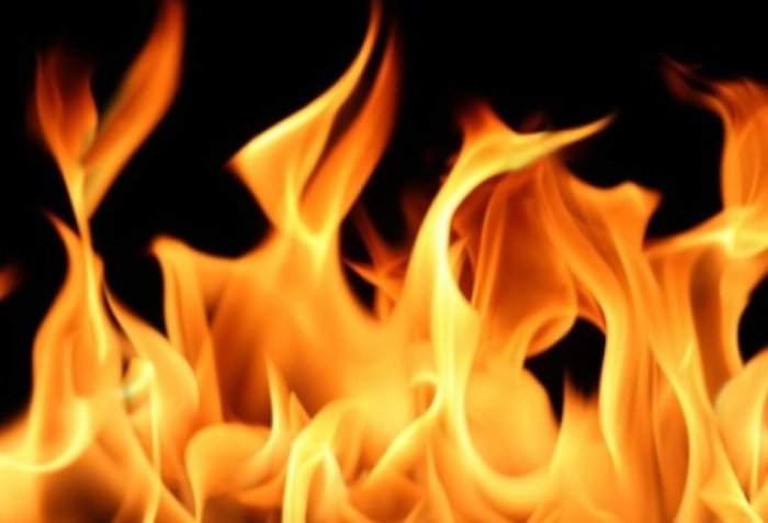 У Мукачеві горіли «Жигулі»