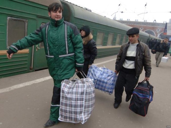 Закарпатських заробітчан масово депортують з території Росії!