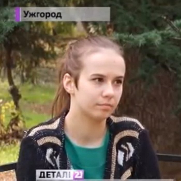 Власниця квартири залишила дівчину без даху над головою, речей і паспорта! (ВІДЕО)