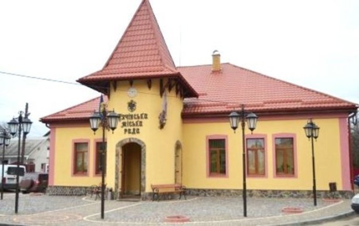 У Тячівській міській раді працюватимуть представники 5 політичних сил