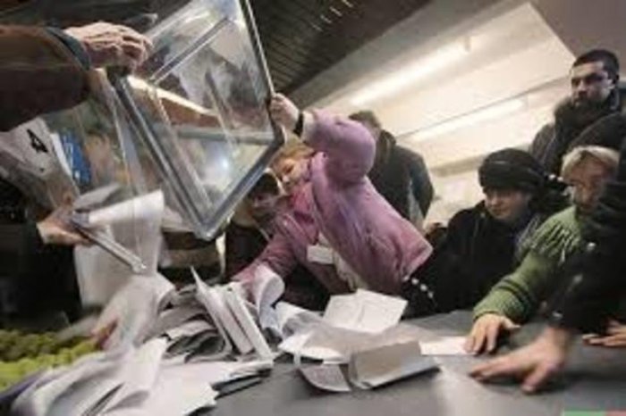 Паралельний підрахунок на 57 дільницях м.Ужгород засвідчує перемогу Богдана Андріїва