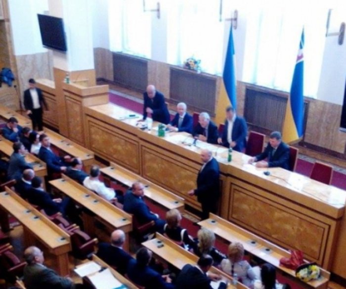 В Ужгороді ніяк не визначаться з кандидатами на головного радівця Закарпаття