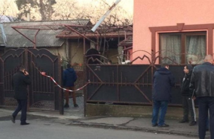 Хто вбив людину поважного віку, викравши з місця злочину всі грошові кошти?