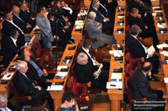 Лічильна комісія пішла затверджувати форму бюлетеня для виборів голови облради