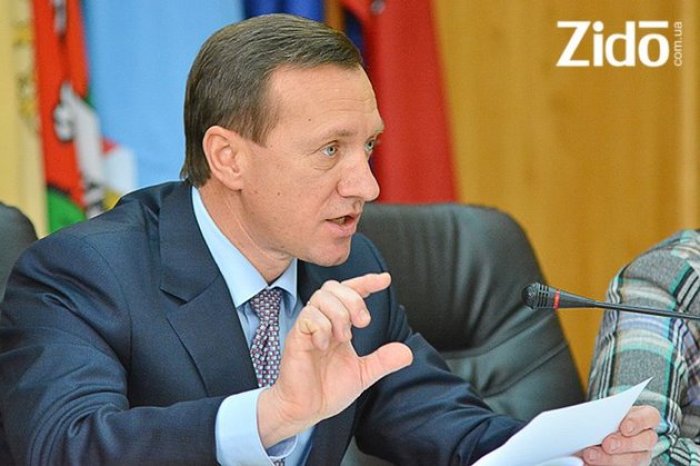 Сесія міськради: медикам та освітянам Ужгорода проіндексують заробітні плати (ФОТО)