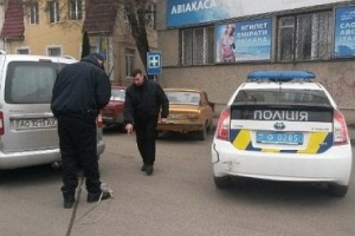 Цікаві подробиці одного «поліцейського ДТП» (ФОТО)