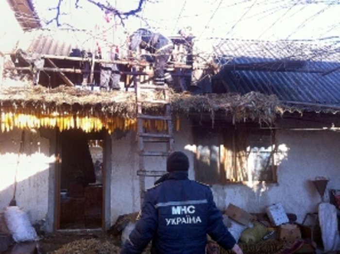 Приватне господарство палало у Карпатській низовині (ФОТО)