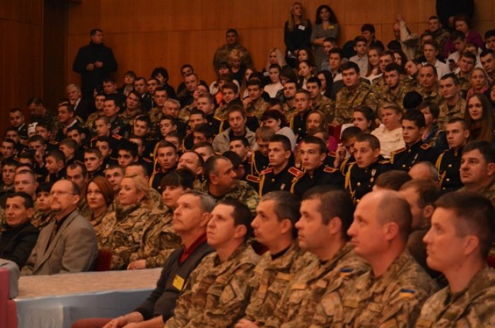 Михайло Рівіс: «Воїни, ви будуєте армію, яка вже сьогодні може дати відсіч будь-якому ворогу!» (ФОТО)