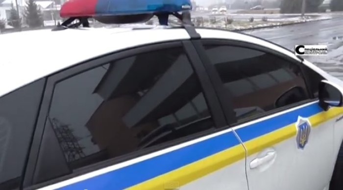 На Ужгородщині поліцейська «Тойота Пріус» наїхала на пішохода