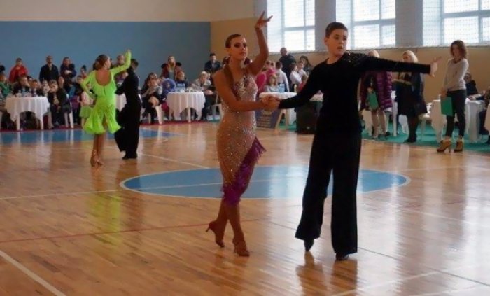В Ужгороді демонстрували спортивний танець (ФОТО)